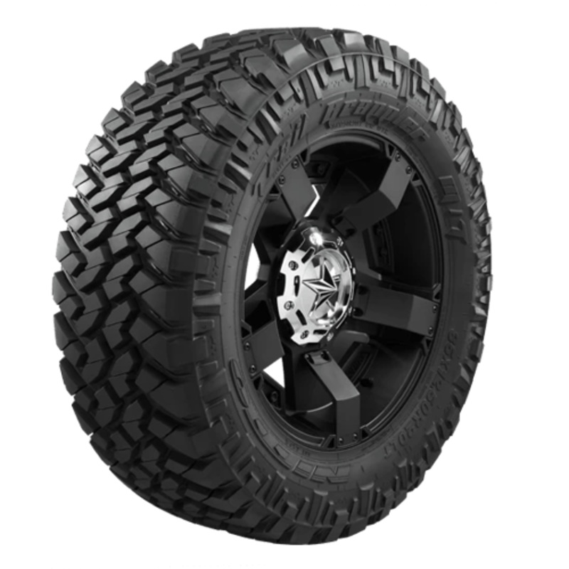 With Step Pads 3 In Round Bent 90 Degree Powder Coated Black Steel Without End C